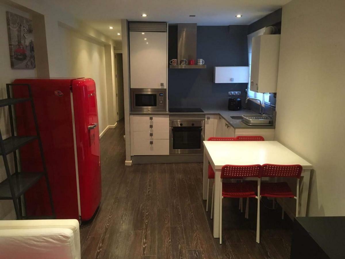 Апартаменти Apartamento Manuela Sancho Сарагоса Екстер'єр фото